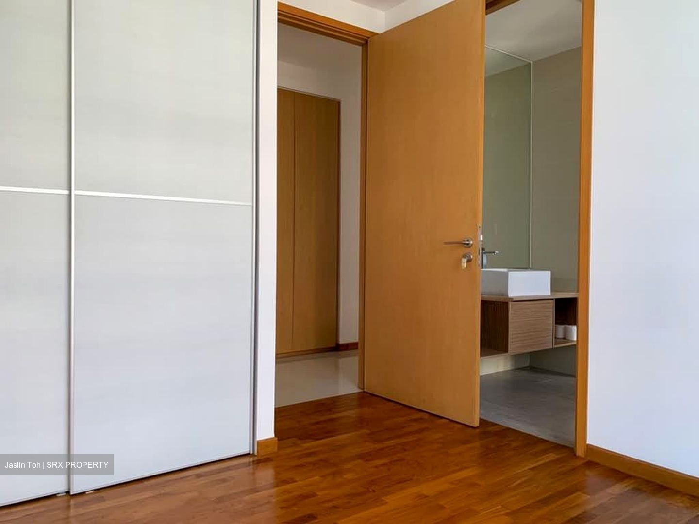 The Waterline (D19), Condominium #569228311